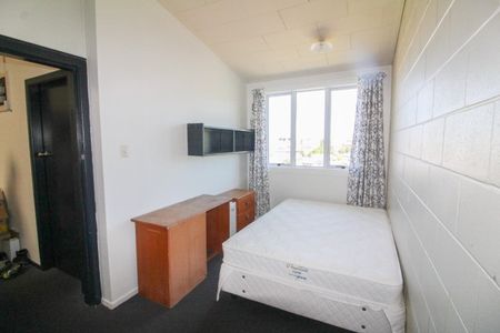 Fully Furnished 5 bedroom Studio - Available for 2026 - Photo 5