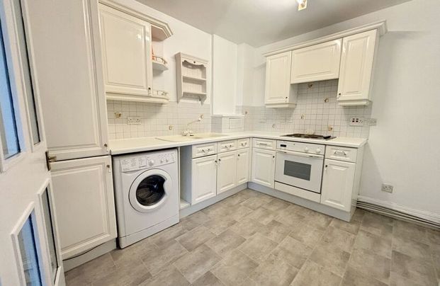 Prince Of Wales Apartments - Photo 1