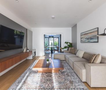 3 bedroom semi-detached house to rent - Photo 4