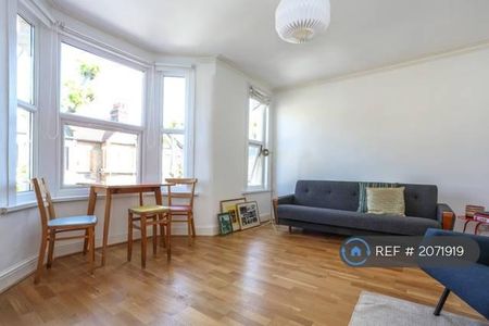 2 bedroom terraced house to rent - Photo 3