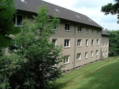 Wir renovieren - Sie ziehen ein ! Attraktive 2-Zimmer-Wohnung in Iserlohn ! - Foto 2