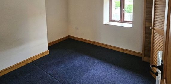 Cadole, Mold, Flintshire, CH7 - Photo 2