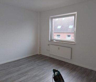 Gepflegte Maisonette-Wohnung mit Balkon + Garage - Foto 3