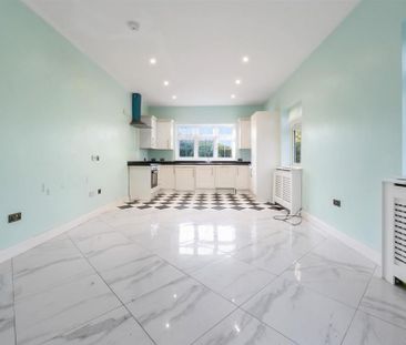 4 bedroom house to rent - Photo 2