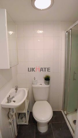 YOHO Canary Wharf Room 1 Room 2 - Photo 3