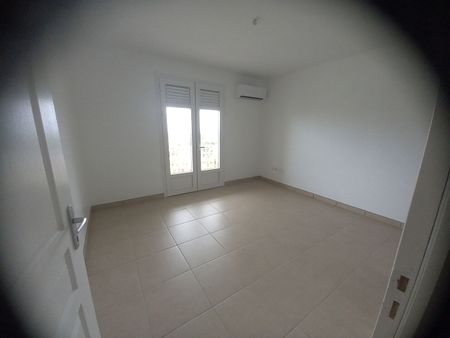 Location appartement 3 pièces, 90.13m², Fort-de-France - Photo 2