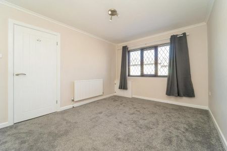 2 bedroom bungalow to rent - Photo 2