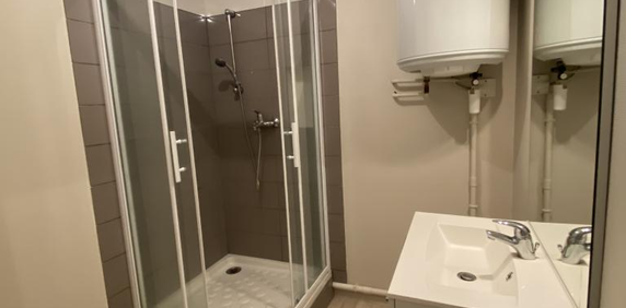 Location Appartement 1 pièce 24m² CLERMONT FERRAND 63000 - Photo 2