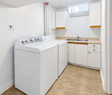 For Lease - 1537 Cuthbert Avenue, Mississauga, Ontario - Photo 4