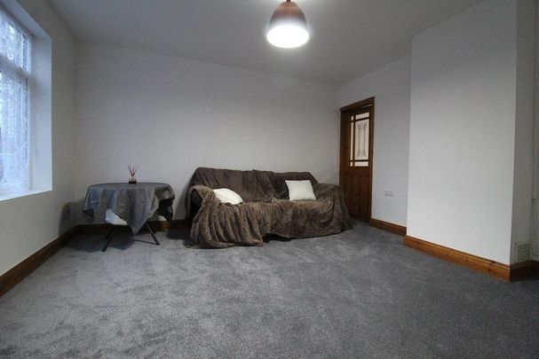4 bedroom terraced house to rent - Photo 1