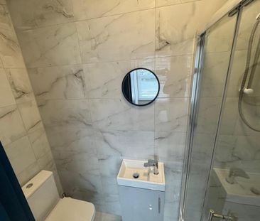 Studio to rent - Photo 6