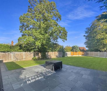 4 bedroom detached house to rent - Photo 6