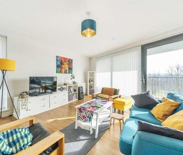 Kingfisher Heights, Royal Docks, E16 - Photo 3