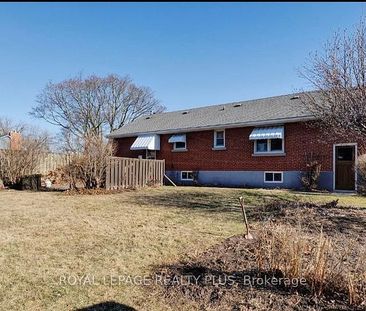 For Lease - 676 Walker's Line, Burlington, Ontario - Photo 3