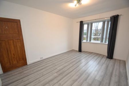 3 bedroom flat to rent - Photo 3