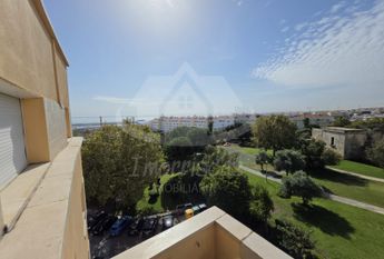 Apartamento T4 em Lisboa