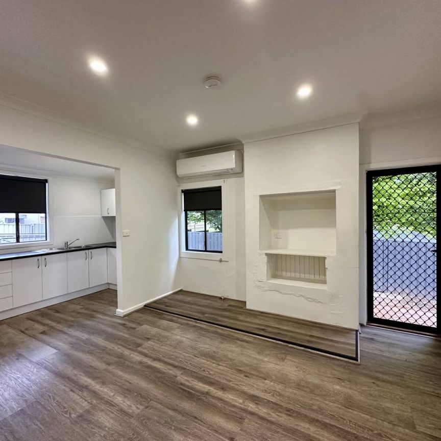 2/8 Denison Street, Cooma - Photo 1