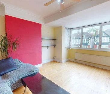 2 bedroom maisonette to rent - Photo 1