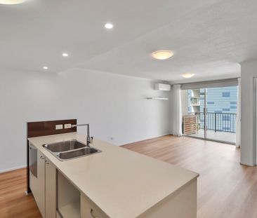 606/6 Exford Street QLD 4000, Brisbane City - Photo 6