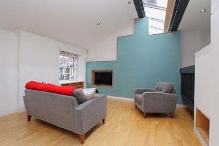 1 bedroom mews to rent - Photo 3