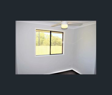 2/41 Ryrie Court, Park Ridge, Qld 4125 - Photo 3