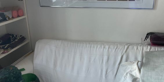 Rum i lägehet för kvinnlig student - Photo 3