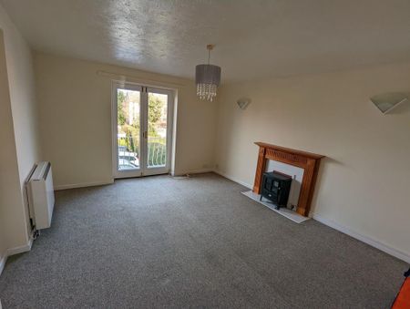 2 bedroom flat to rent - Photo 2