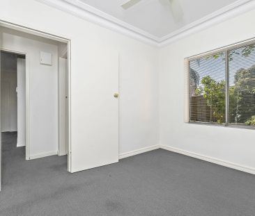 Spacious, Light-Filled Living in Leafy Myrtle Bank - Photo 2