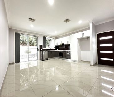 Modern 2 Bedroom Granny Flat&excl; - Photo 3