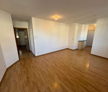 Location Appartement 3 pièces 58m² - Photo 3