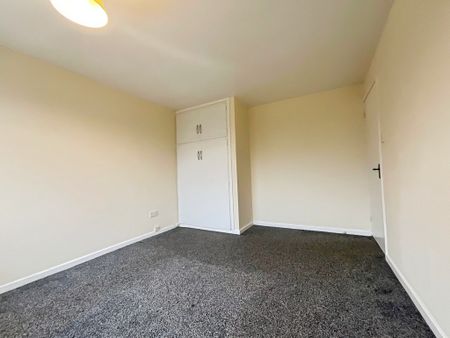 2 bedroom Detached Bungalow to let - Photo 4