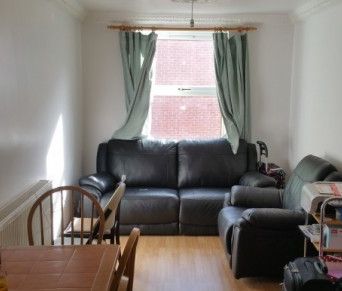 4 Bed - Spenceley Street, Leeds, Ls2 - Photo 2
