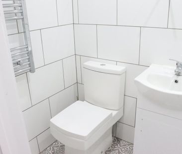 2 bedroom ground floor maisonette to rent - Photo 4