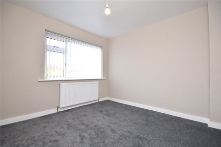 84, Springfield Avenue, Morley, Leeds, West Yorkshire, LS27 9PW - Photo 4