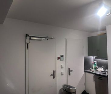 Modernly furnished apartment in Prenzlauer Berg - Photo 4