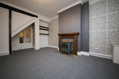 Higher Lane, Upholland, WN8 - Photo 2