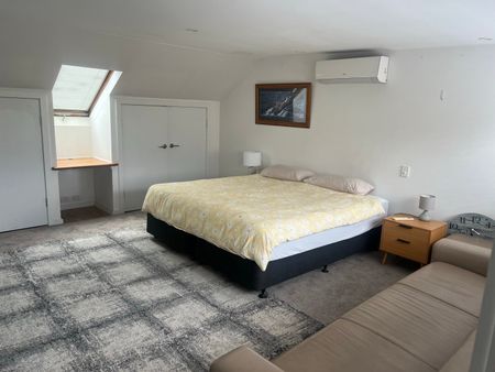 Marrickville - Photo 2