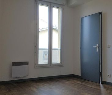 Location Appartement 2 pièces 40m² AIRE SUR L ADOUR 40800 - Photo 6