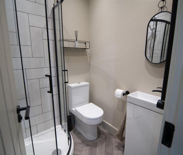 Studio to rent - Photo 6