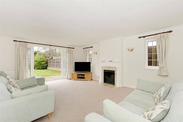4 bedroom detached house to rent - Photo 1