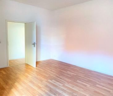 Uninah und WG-geeignet mit Einbauküche - Photo 3