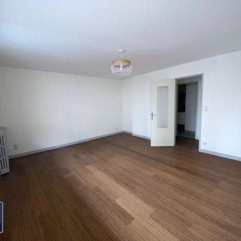 Location Appartement 1 pièce 40m² CHATEAUROUX 36000 - Photo 1