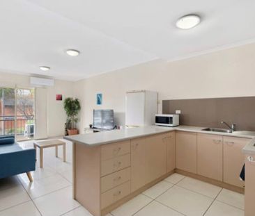 3-bedroom shared unit / apartment, Angas St - Photo 2