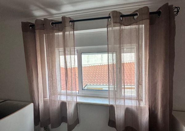 Quarto em zona central da Pontinha