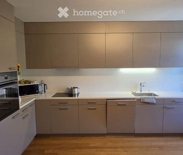 Grosszügige 5.5-Zimmer-Wohnung an der Limmatstrasse – ab 1. Dezember 2026 - Photo 2