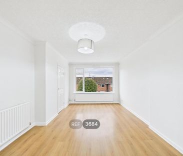 2 bedroom maisonette to rent - Photo 2
