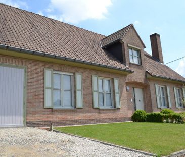 Villa nabij centrum Sint-Eloois-Winkel - Foto 1