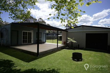 FULLY FURNISHED 3 BED RENTAL - Photo 4