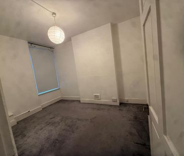 Temple Dwellings, Temple Street, London E2 - Photo 2