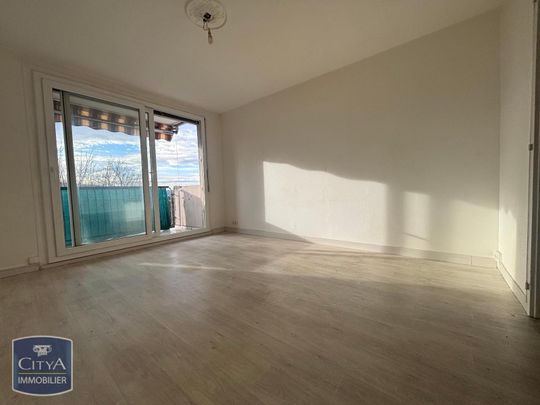 Location Appartement 3 pièces 58m² NEUVILLE SUR SAONE 69250 - Photo 1